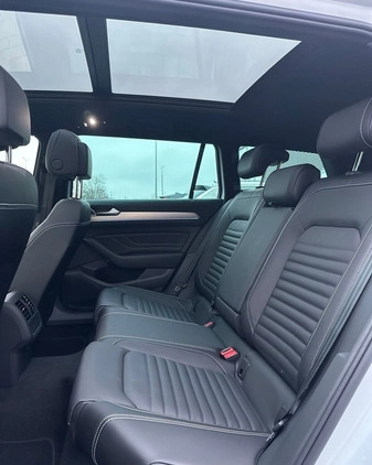 Volkswagen Passat cena 209900 przebieg: 15000, rok produkcji 2023 z Niepołomice małe 781